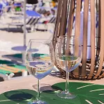 Mocambo Piscina, E Biciclette Hotel 3*