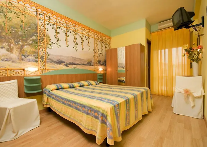 Hotel Mocambo Piscina, Spiaggia E Biciclette Hotel