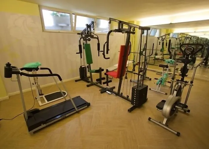 Hotel Mocambo Piscina, Spiaggia E Biciclette 3*