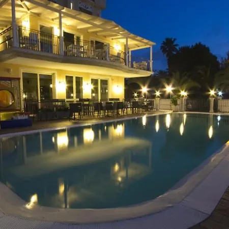 Mocambo Piscina E 3*