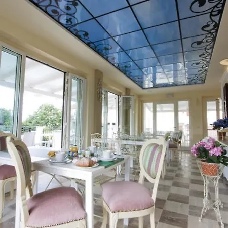 Mocambo Piscina E San Benedetto del Tronto