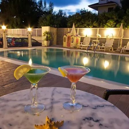 Mocambo Piscina E 3* San Benedetto del Tronto