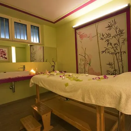 Mocambo Piscina E Hotel San Benedetto del Tronto