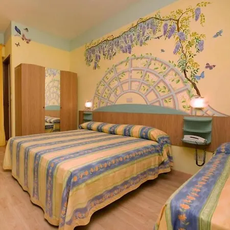 Mocambo Piscina E Hotel 3*