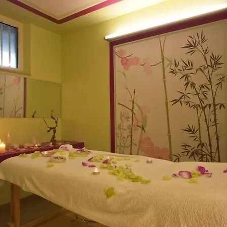 Mocambo Piscina E 3*