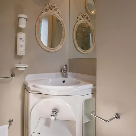 Mocambo Piscina E San Benedetto del Tronto