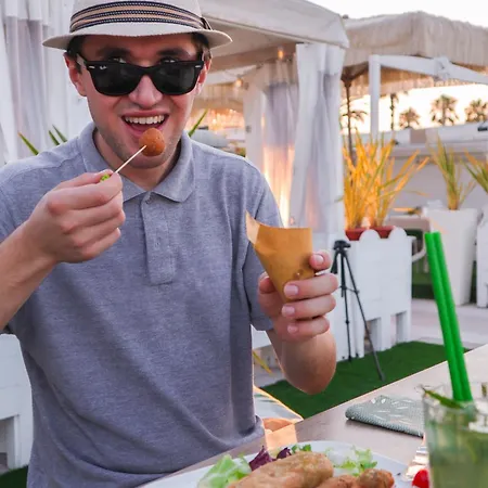 Mocambo Piscina E Hotel