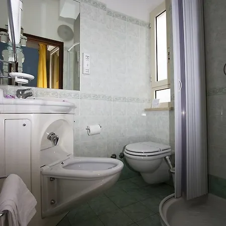 Mocambo Piscina E 3*