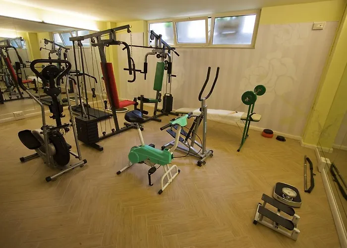 מלון Mocambo Piscina, E Biciclette 3*