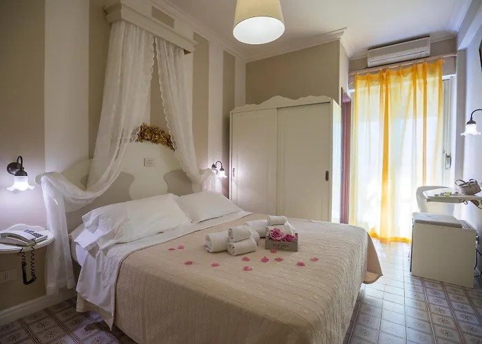 Mocambo Piscina E 3*