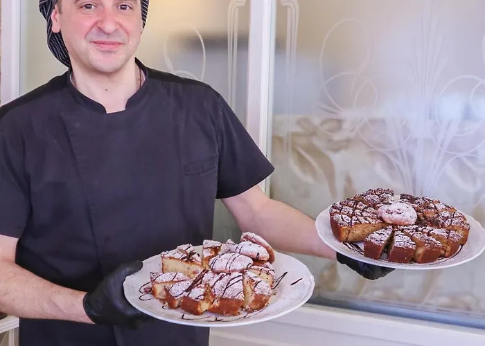 Hotel Mocambo Piscina, Spiaggia E Biciclette Hotel