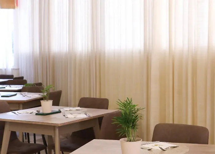 Mocambo Piscina E Hotel 3*