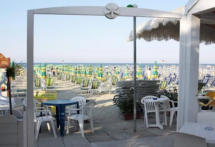 Mocambo Piscina, E Biciclette 3*