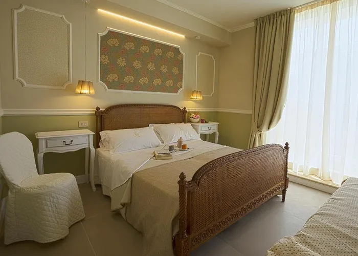 Hotel Hotel Mocambo Piscina, Spiaggia E Biciclette 3*